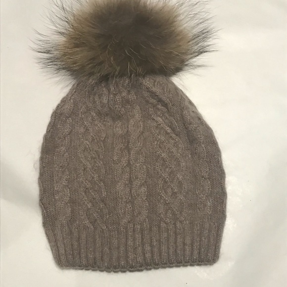 Cashmere, raccoon fur beanie ⭐️LAST ONE ⭐️ - Picture 5 of 6